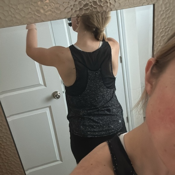 Lululemon Running Tank Top - Picture 3 of 6